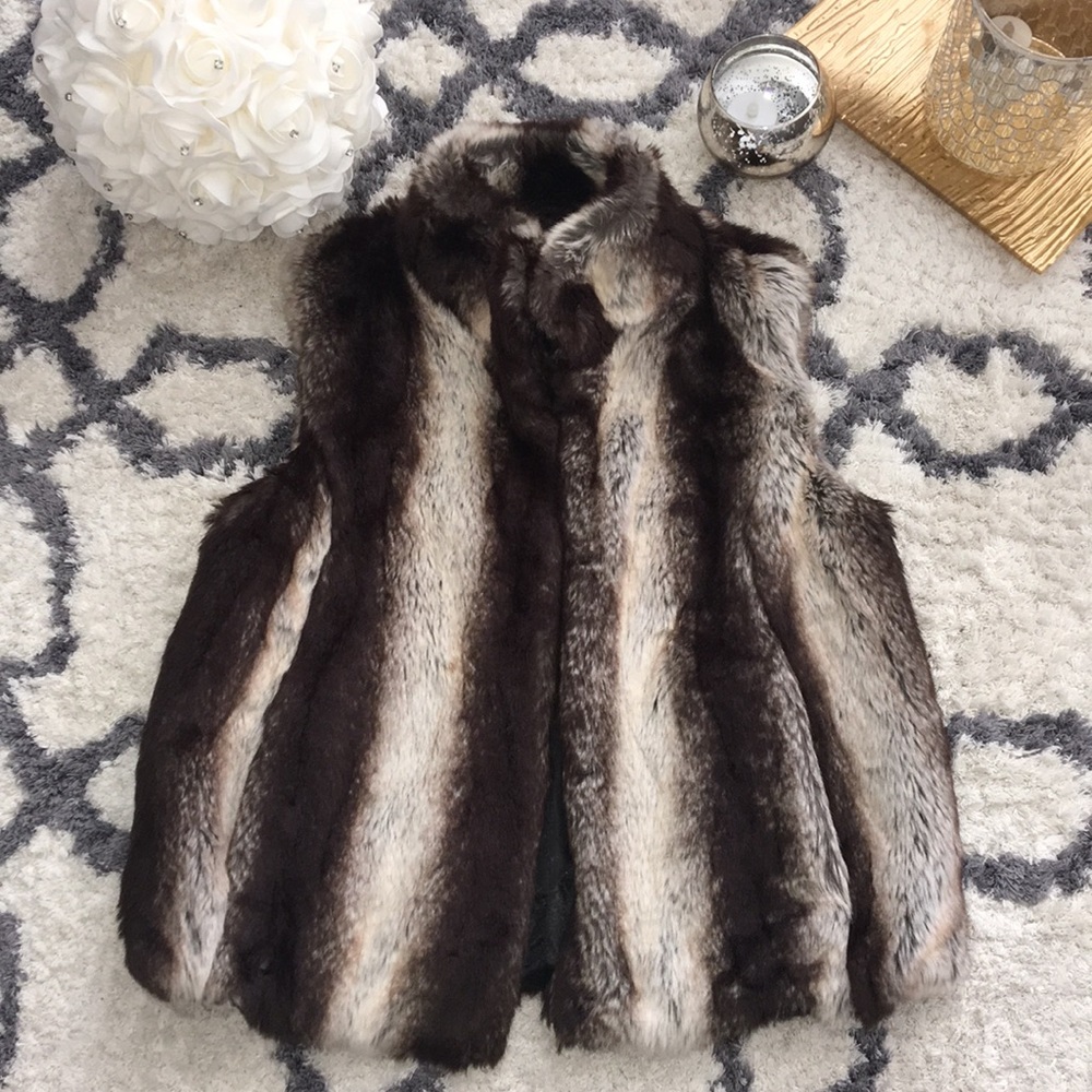 Faux fur vest! Amazing quality and super soft! 🔥